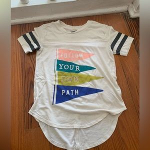 Old Navy T-shirt. Size 7-6. Follow your own path T-shirt.